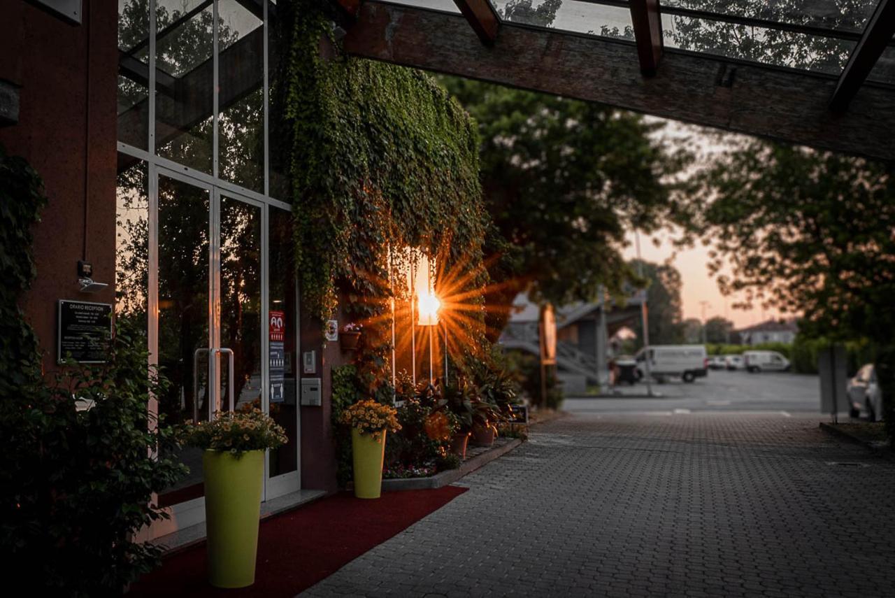 Business Hotel Casale Monferrato Ngoại thất bức ảnh
